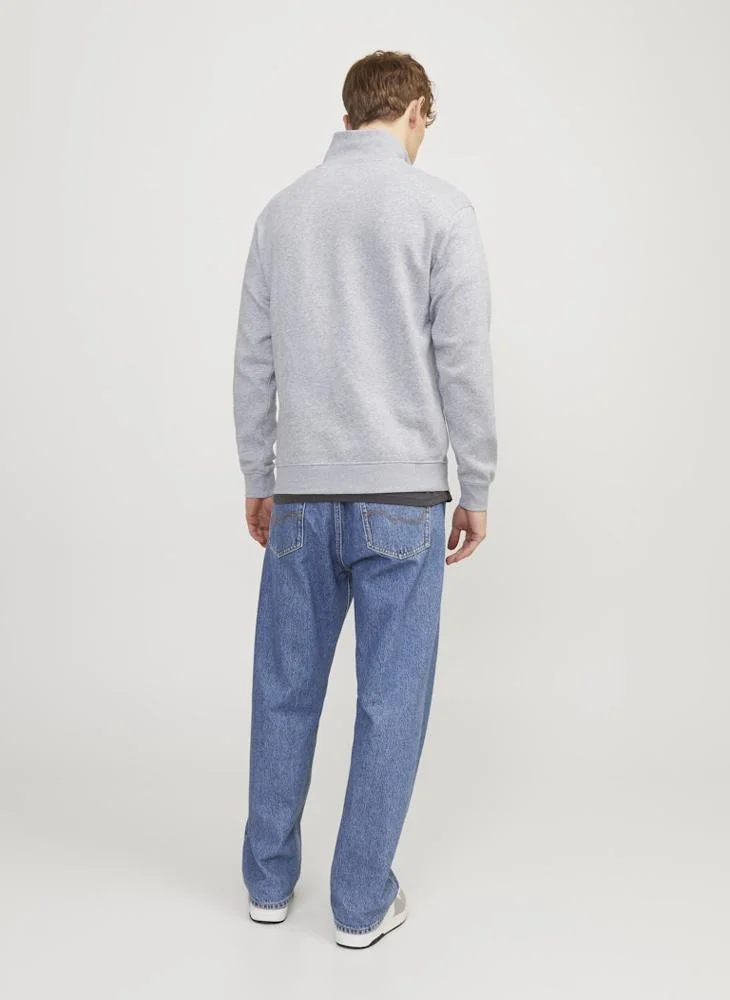 JACK & JONES Solid Crew Neck Regular Fit Sweatshirt
